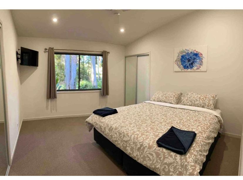 Dezen Accomodation Palmview Екстер'єр фото